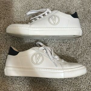 Petra sneakers by Mario Valentino